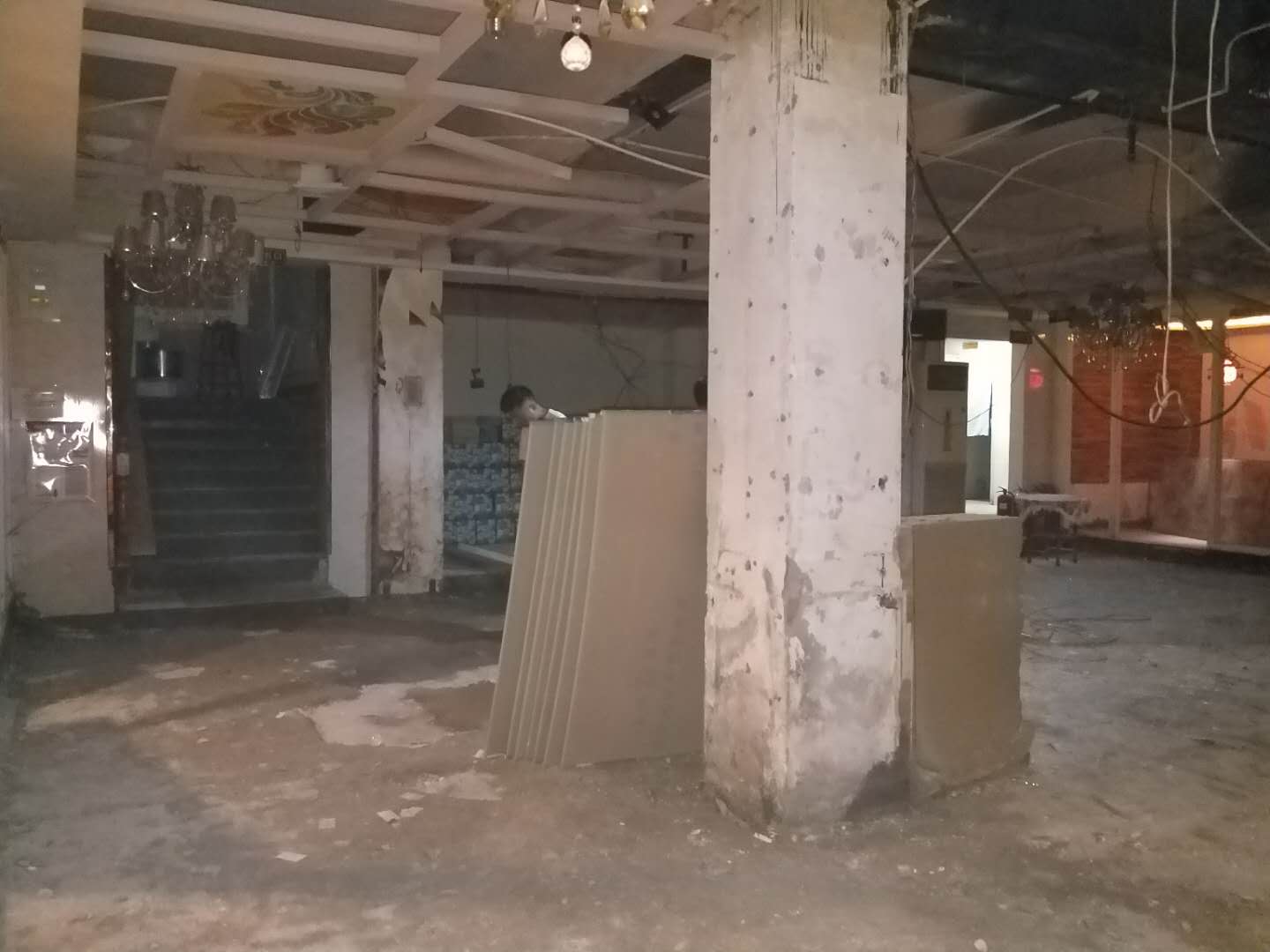 大部分拆除工作已经做完了，正好复尺工作也好操作