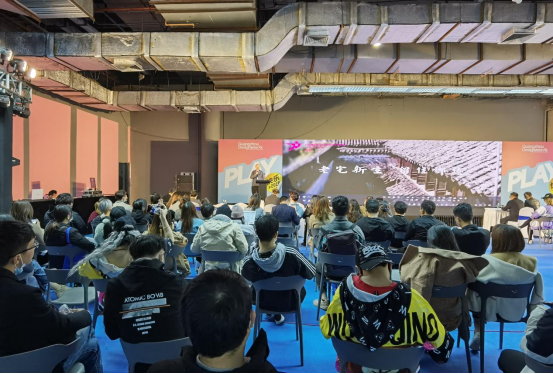 孙军老师：
中式传统宅院在很多人的印象中非常严肃，这是每一个人“家”的记忆，历史悠久的老宅历经风雨洗礼及时代变迁，正在逐渐消逝。但是其实在现代设计中，中式宅院已经成为一种民族灵魂的元素，作为一种新力量传播到世界各地。那么如何传承老宅的历史，如何保护开发老宅，并赋予了老宅崭新的生命变得尤为重要。