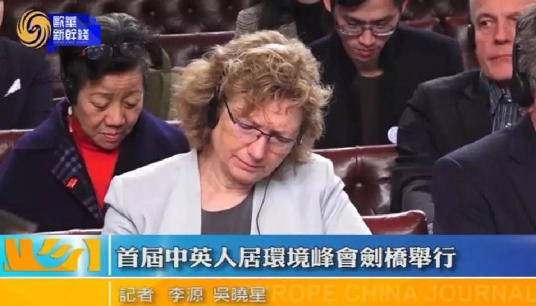 绿色人居建筑的环保优势
【墅之坞移动屋人居与环保装配】：

墅之坞装配式人居建筑是用模块化、标准化和工厂化精致制造，提高节能和效率、提高居住空间使用率、提升居住品质，满足个性需求，同时创造环保的、健康的、可持续再生的绿色人居建筑和生态环境。

墅之坞生态装配建筑最大限度地节约资源(节能、节地、节水、节材)、保护环境、减少污染，为人们提供健康、适用、高效的使用空间，与自然和谐共生的人居建筑和生态环境。



生态人居环境美学
【墅之坞移动屋人居与自然的情感交换】：

我们将自己置身于自然循环之中，在享用大自然馈赠之时也爱护地球上所有生命。把自然的能源，自然的情感和情景引入到人居环境中，造就与自然交流的情景模式，建立人与物的情感交换空间。

通过生态情景美学设计引发人的情感、意趣、联想、移情等心理反映，人居环境美学设计的目的就是为了给人们创造休闲、活动的空间，创造舒适、宜人的环境。

“生态情景美学设计应遵循生态学的原理，建设多层次、多结构、多功能的科学植物群落，建立人类、动物、植物相关联的新秩序、新趣味，使其在对环境的破坏影响最小的前提下，达到生态美、科学美、文化美和艺术美的统一，为人类创造清洁、优美、智慧、文明的人居环境。”



智能科技在人居环境的运用