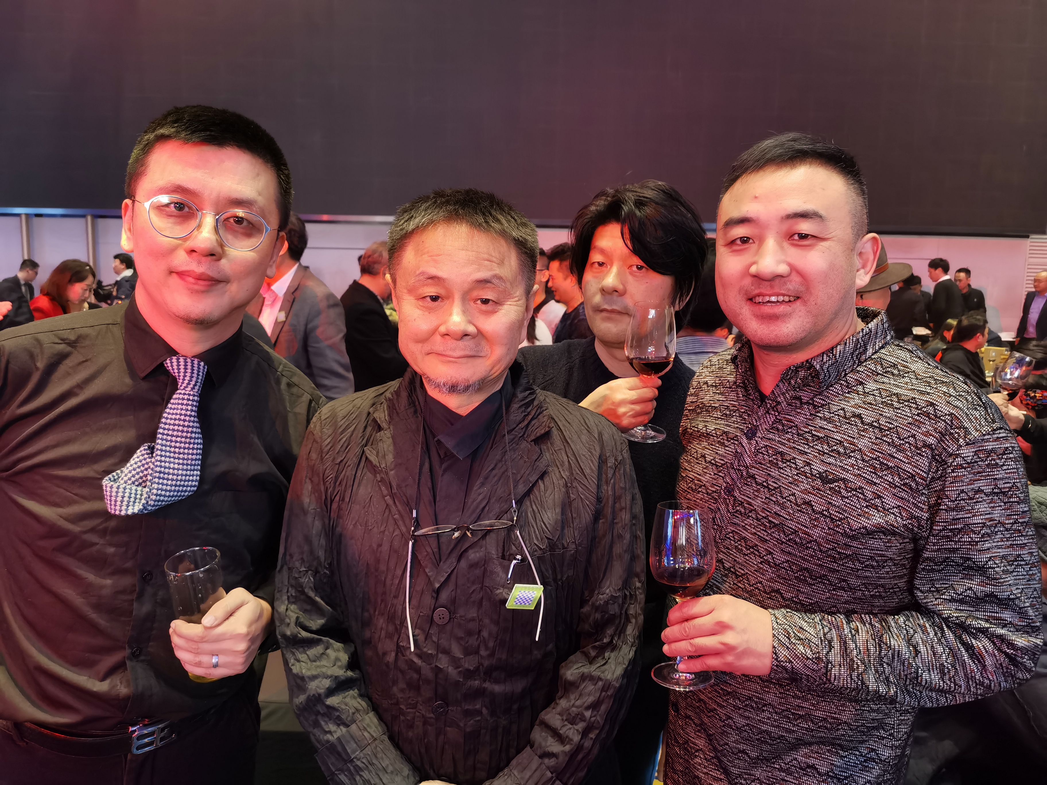 著名设计大师史南桥合影