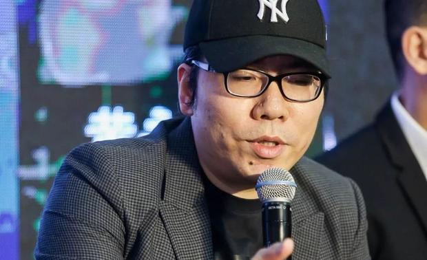 ▲谢英凯：我觉得这两者都很重要，设计跟商业价值，我觉得有很多时候我们做事情肯定有出发点，就说商业项目，不可能一开始就知道你的设计导向是怎么做，设计本来初衷就不是纯艺术，也不是无源之水的东西，我们通过一个东西的分析来得到我究竟为什么这样做。
