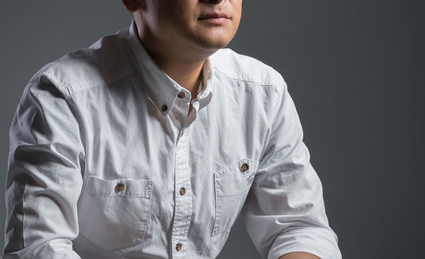 川寓设计
主持设计师 锺富安

公司简介
「川」，河流，文明的起源，亦是文化、艺术的起点。
「寓」，居所、寄託，将客户的情感需求，依託于空间；
川寓设计，川流不息、託物寓兴。

成立十馀年来，我们的热忱从不止息，
始终秉持着丰厚的实作经验，
专注耐心倾听与用心沟通，
参透使用者所期盼——

透过专业的整合思维及全面规划，
包罗建筑、商业、住宅空间设计，
与家饰选配、展场策划等项目，
量身订製多元且完善的服务流程。

在不断创新求变的路上，
我们仍重视生活经验的累积、
流行资讯的更新及各种能力的培养；
以至每一位客户皆能託付信任，
在执行过程感到放心，
于售后服务感受贴心；
让每个人身有所栖、心有所寄。

设计理念
空间拥有许多可能性，但始终离不开人的元素，
将生活、情感、经验串连，进而达到彼此间的共鸣。

感 动｜
我们相信设计会使人感动，
透过使用者的参与和沟通，
传达空间的纯粹本质。

互 动｜
注重人与生活、环境间的互动关係，
引导空间回归使用者需求，
将所思、所愿、所爱，予以重新定义。

心 动｜
人与生活、场域的组合，
建构起空间的任何可能性，
用设计实践心之所向、身之所往。

获奖纪录
2020 中国 金堂奖《法蓝金点》- 年度杰出作品
2020 美国 MUSE Design Awards《法蓝金点》- Platinum Winner
2020 美国 MUSE Design Awards《Hey Buddy！Let's Eat！》- Gold Winner
2020 台湾 华人金创奖《法蓝金点》- 餐饮空间类 金奖
2020 法国 Novum Design Award《法蓝金点》- 金奖
2020 法国 Novum Design Award《光舰岁华》- 银奖
2020 杜拜 杜拜国际专业室内设计大赛《光舰岁华》- 住宅空间类 铜奖
2020 中国 APDC亚太设计菁英邀请赛《Hey Buddy！Let's Eat！》- 餐饮空间类 佳作奖
2020 美国 SPARK Award《Hey Buddy！Let's Eat！》- Finalist

锺富安
川寓室内装修设计工程有限公司 主持设计师
电话：+886-3-4229118
地址：桃园市中坜区慈惠三街158巷18号1F
信箱：ppid58@gmail.com
网址：http://www.chuan-yu.tw/

OPEN Design 动能开启传媒：http://www.openworld.tv/talk/