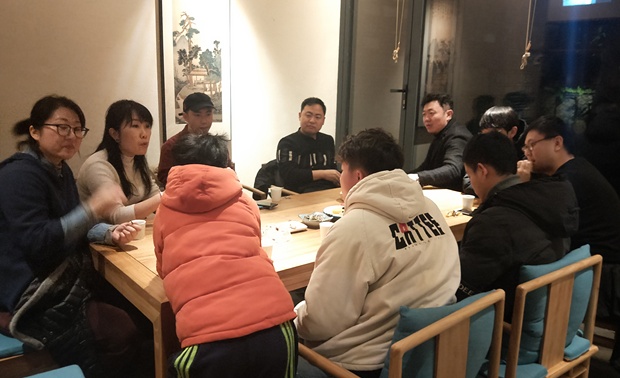 岁月静好，于夜晚分享各自的收获。