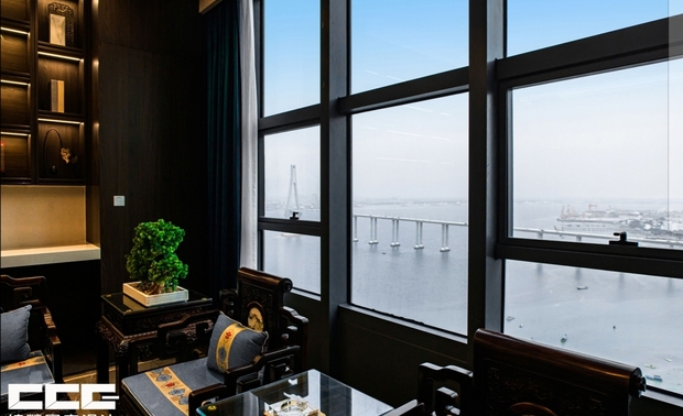 窗边海景