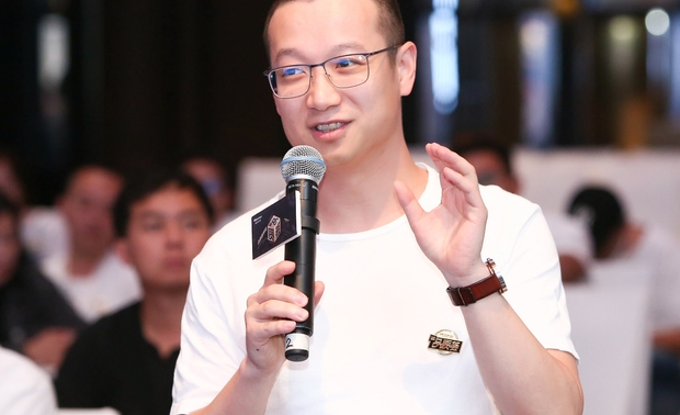 不只是聆听还要思考后的深度提问
