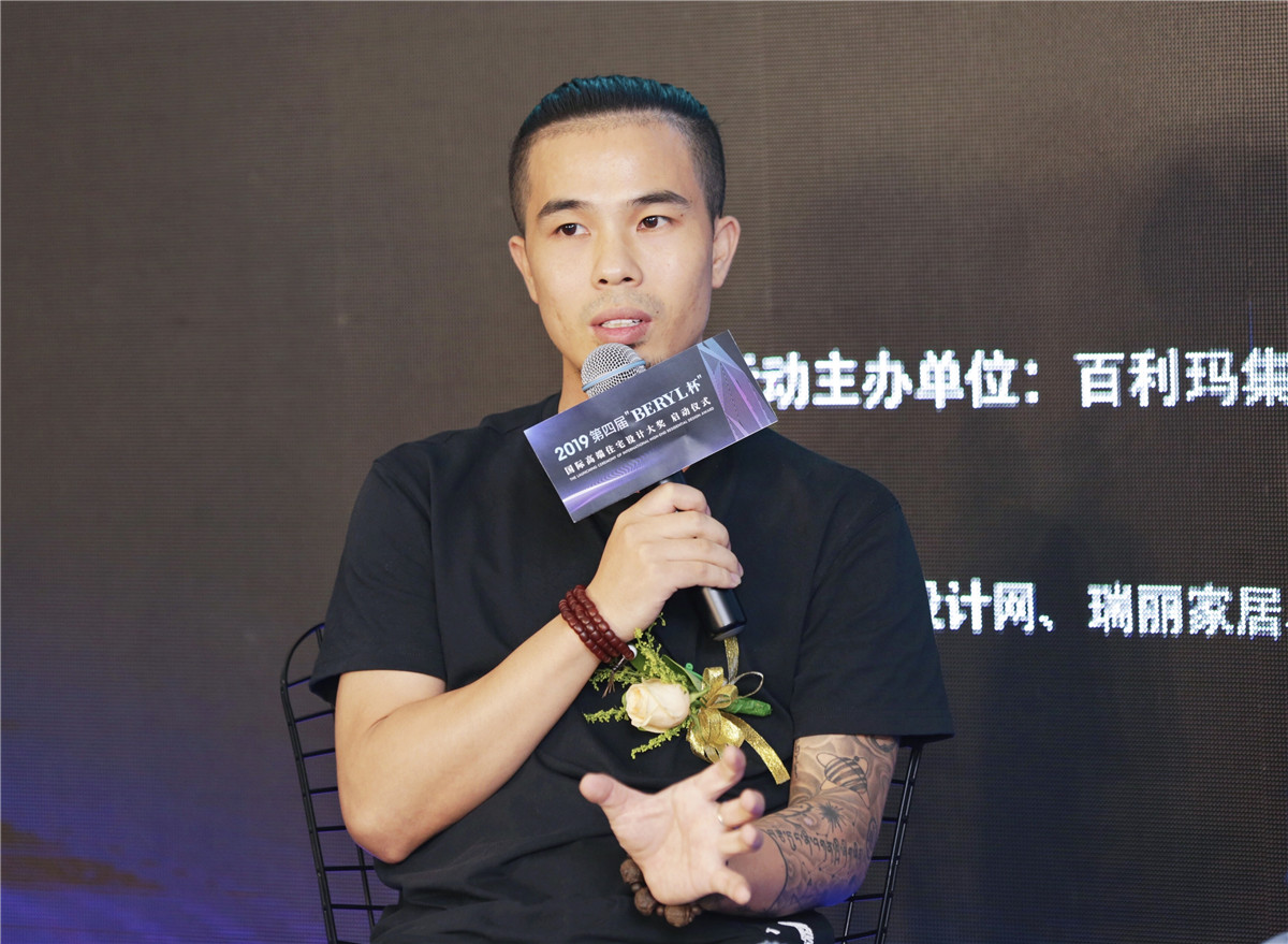 杨志伟：我是土生土长的香港人，环亚联合设计以酒店设计为主。做高端设计，我认为了解、理解业主的想法和理念是最难的。室内设计行业过去是竞价的快餐时代，这对任何一方都不具有积极的意义。时间证明，只有用心，匠心，花费时间和精力，才能做最好的设计。
