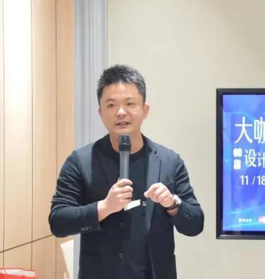闵智
TATA厦门分公司总经理
噪音的来源渠道比较多,单纯的静音门并没有完全解决噪音问题。如果当这静音门置身在非常吵杂的环境中时,它也无法很好地起到静音效果。