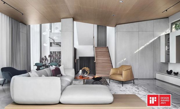 本案通过空间的开合与折线思维的运用，使空间更加生动近人，调动每一个感官与神经来与之互动，在辩证回环之中，实现人与空间的契合相生，将居住空间打造成人文情感的寄托之所，同时又成为不断内化生长的一道道烙印，帮助居住者去用心体验并享受生活的美妙，让其以独特丰盛的内心去拥抱每一个外化的居住场景，彼此见证与扶携。


项目名称：理想国
项目地址：成都 · 麓湖玲珑屿
设计机构：STUDIO.Y室内设计事务所
设计团队：余颢凌、尹杰、阴倩、刘芊妤
项目品宣：徐彩红
空间摄影：张骑麟
项目面积：455m²
完工时间：2019年11月



- 关于德国IF设计大奖 -