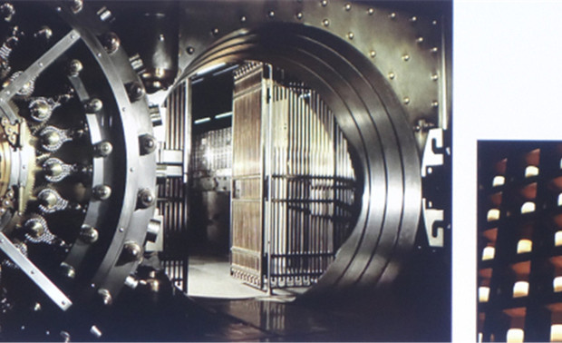 ​▲图为：金库密室    

这些作品看似风格混搭，实则没有被特定风格限制。黄书恒用世人能接受的创作方法，结合了业主和作品所需，将冲突有机融合，满足并提升客了户的需求。相信能满足客户需求的作品一定是好作品，能提升客户需求的设计一定是好设计！

由于篇幅有限，近百间房间无法一一展示。
  
  
