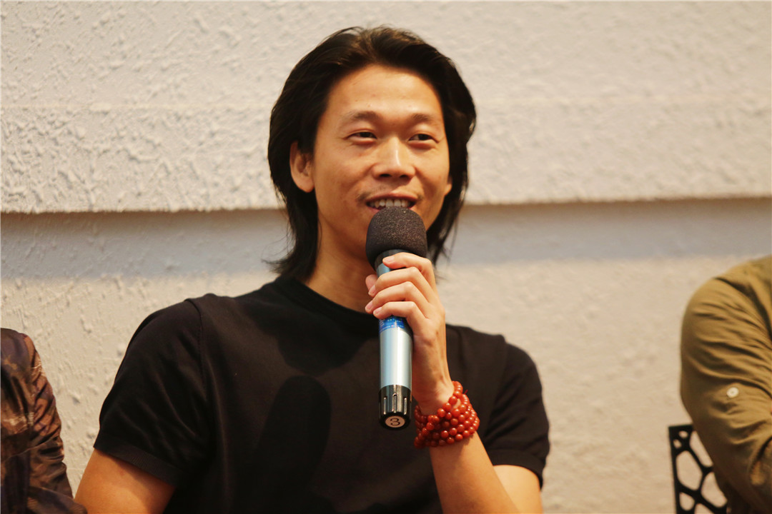 盛思民：设计无论大小，但是要成为作品要具备基本的三个要素：有品，有心，有人。有品，品味、品质；有心，匠心、用心；有人，主人意识。

设计是一场由奢入俭的人性回归。匠心是自然+科学+可持续，每人都有一种表达匠心的方式与结果。好设计不能脱离文化高度，也不能脱离社会的温度。

