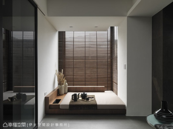 ▲2015年德国IF设计大奖获奖作品——隐仕 设计师：张祥镐
