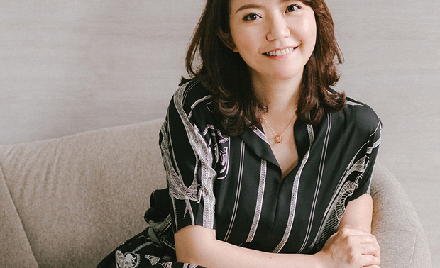 泽序空间设计
张于廷 设计总监

总监介绍
现任／泽序空间设计 设计总监
学历／亚洲大学 数位媒体设计学系
经历／十馀年设计、工程经历
   亚洲大学研究所博士后

设计理念
古典与现代，简约与奢华，如水之不器于物，
即若相同的空间，不同的居住者亦应有专属于自我的形貌与风韵，
以专业能力与敏锐的观察力，在人本的生活环境中，
融合艺术与生活美学，将视觉语彙延伸至空间领域，
平衡设计中的理性与感性，打造人文与优雅的生活质韵，
用美学张力诠释空间价值，让您从生活中体验设计的感动。

获奖纪录
2021 美国MUSE Design Award 铂金奖、金奖
2021 法国Novum Design Award 金奖、银奖
2020 意大利A’Design Award 铜奖
2019 意大利A’Design Award 铜奖
2019 美国 MUSE Design Award 金奖
2019 德国German Design Award Interior architecture Winner Award
2018 伦敦设计大奖 Shortlist Award
2018 香港设计大奖 Shortlist Award
2018 柏林设计大奖 双银奖
2018 意大利A’Design Award 铜奖
2018 韩国Asia Design Prize Finalist Award
2018 北京C+ Awards 百位名师
2017-2018 APDC Award 亚太室内设计精英 佳作
2017 美国IDA国际设计奖

金奖作品《侯公馆Elegant Palace of Stones》
