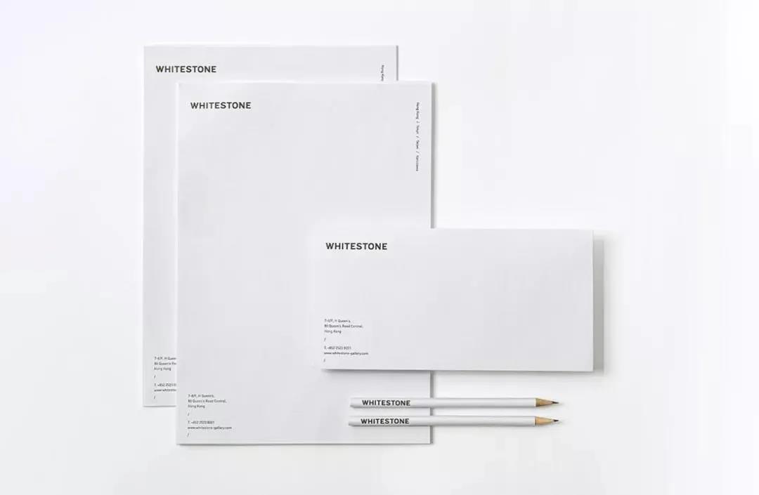 品牌设计概念源自“巨石的割面”。每一面都独一无二，石头之间的砌合和靠拢能形成坚定的聚合力，好比一个拥有五十多年历史的日本画廊的凝聚力。