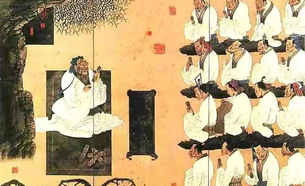 尊师重道，天地君亲师，为中国儒家祭祀的对象，多设一天地君亲师牌位或条幅供奉于中堂。为古代祭天地、祭祖、祭圣贤等民间祭祀的综合，也是传统敬天法祖、孝亲顺长、忠君爱国、尊师重教的价值观念取向。