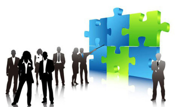 3.◆ 七种武器③：公司治理结构

——“定位要精确，更要靠体系”。GID科学的商业治理结构

GID有着科学的商业治理结构。在股权的进入、激励、退出机制以及利益分配、权利义务等等治理结构方面有一套完整的、行之有效的体系。一言以蔽之，不仅使平台上的伙伴能“君子喻于义”，也能“君子喻于利”。
由于涉及到具体的机制与制度细节，这样的机制是比较复杂的，无法一时说清道明。曾先生当场许诺，未来有机会邀请我们到上海交流，有机会也会到西安来跟设计师交流关于平台企业商业治理结构。
  
