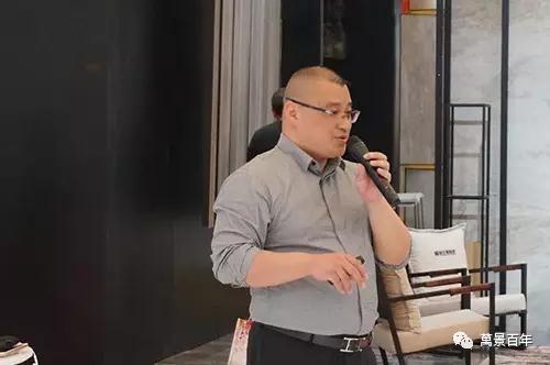 4月28日，由设计家传媒出版机构与上海博华国际展览主办，简一大理石瓷砖承办的“悟与行的设计之旅思想荟”主题论坛在E1馆简一大理石瓷砖展区精彩呈现。萬景百年室内设计有限公司创始人吴刚先生受邀进行了精彩的演讲。