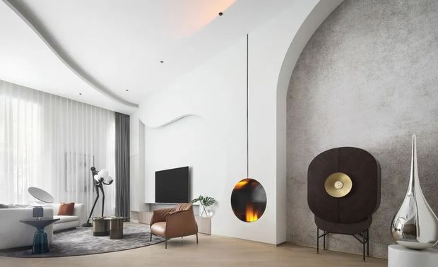 ▲ 作品《行云曲》以线条演绎距离

距离是尺度营造的重要维度之一，空间距离的私密与共享，心理距离感知的远与近，都是STUDIO.Y在室内设计时所考量的因素。在对距离的把握之中，利用距离之灵动徜徉才能将空间的尺度美学予以淋漓尽致的呈现与发挥。