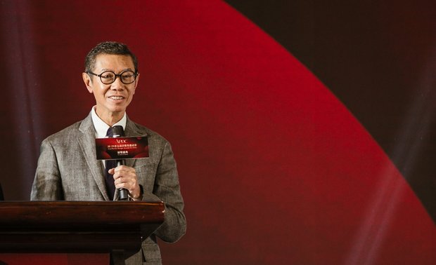 APDC亚太设计精英邀请赛国际评审委员会主席/
香港室内设计协会前会长 方振华先生致辞