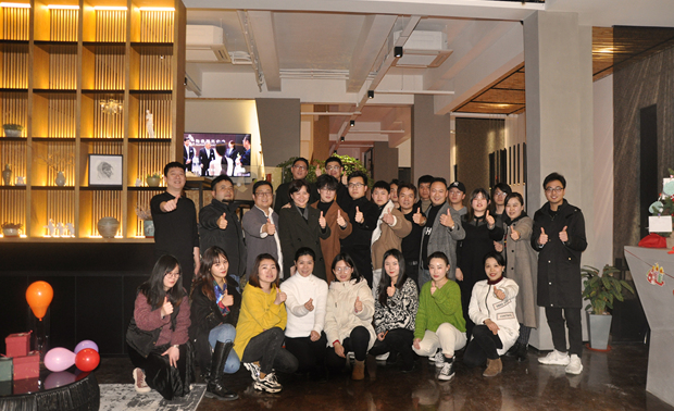 光辉灿烂的2019年过去了，充满希望和挑战的2020悄然来临。在过去的一年里我们微笑过、艰难过、也收获过，面对2020，我们不忘初心，砥砺前行，让我们合筑人加油干，为开创合筑的美好明天而奋斗。凝心聚力，共赢未来，要把这个蓝图变为现实，必须不驰于空想、不骛于虚声，一步一个脚印，踏踏实实干好工作。最后预祝合筑人和其他合作公司的家人朋友们鼠年大吉，新春快乐，2020年我们一起扬帆起航！！！