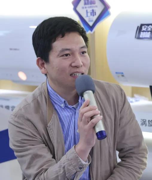 洪慧远
高峯汇装饰
我希望燃气灶能智能识别,当温度过高时能自动熄火,避免因为忘记关火导致烧焦。