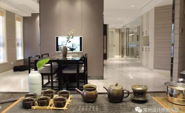 “以口碑铸品牌，以质量求发展”，完美空间HD设计始终坚持以创新的设计理念以及最新的设计、有规划的管理、精细的服务为基础，为客户提供优质服务，使设计符合客户审美和功能需求，还给予空间应有的温度和安馨，为客户打造一个独一无二的家。