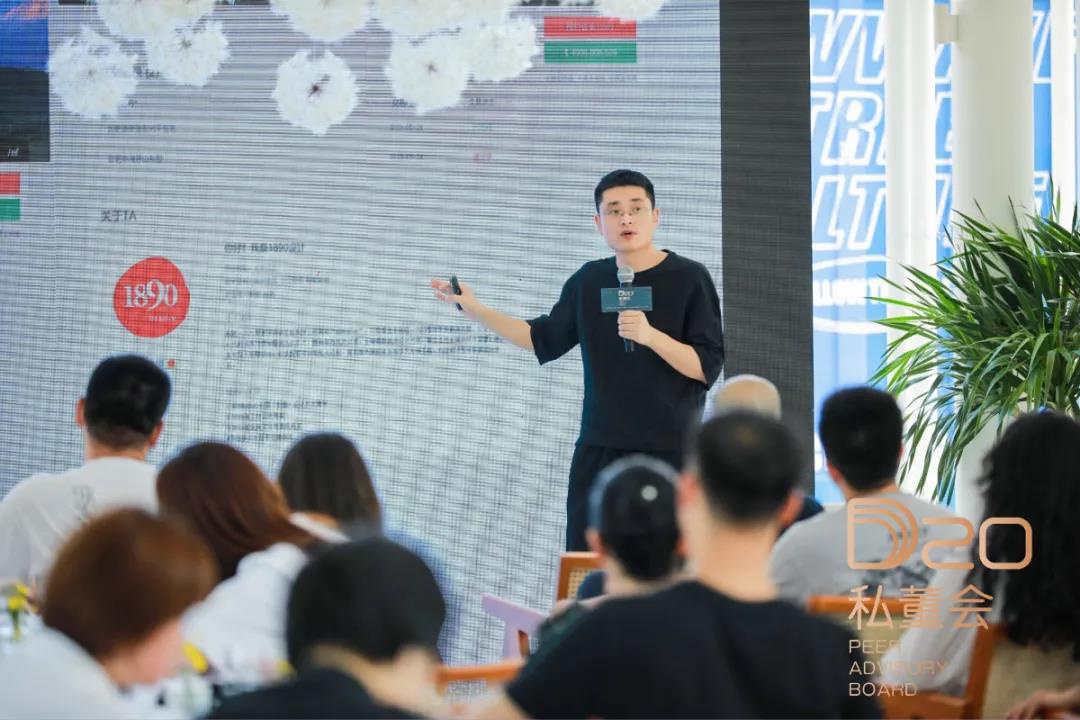 创业越来越成为一个被人们频繁提起的词汇。人们可以因为各种原因走上创业这条路，可现实里创业的艰辛只有经历过的人才明白。夏承龙以自己的亲身经历为我们讲述了他的创业经，让人印象深刻的是他关于自媒体及行业APP应用方面的心得与体会。