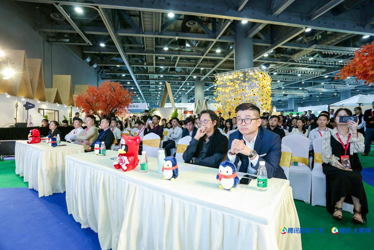 作为颁奖嘉宾，王锟先生对获奖设计师表示衷心的祝贺，希望他们不忘初心，在未来的设计道路上再创佳绩。