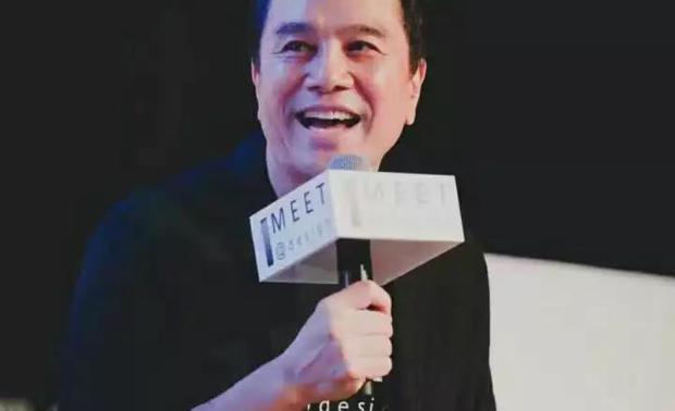 设计师张清平也在追寻对设计的热情，本届设计周以“本心相见”为主题，就是为了提醒设计师不忘设计的初心，不断发掘自己对设计的喜悦，不断寻找做设计的动力。
