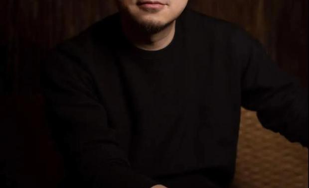 唐忠汉  [中国.台湾]
台湾中生代设计领军人物
近境制作设计有限公司设计总监
中原大学室内设计学士
中国科大兼任讲师 
2012台湾设计展「金点设计馆」评选委员
2018中国室内设计十大年度人物

部分获奖经历:
2018 
荣获 台湾室内设计大奖 Taiwan Interior design award
荣获 德国iF传达设计奖
荣获 陈设中国 晶麒麟奖
荣获 空间陈设美学奖组的优秀奖
2017
荣获 德国红点传达设计奖 Red dot communication award
荣获 日本优良设计奖 Good design Award
荣获 英国国际地产大奖-亚太区 Asia Pacific Property Awards
荣获 香港亚洲建+设大奖 A&D Trophy Awards
荣获 台湾室内设计大奖 Taiwan Interior design award
荣获 意大利 A’Design Award & Competition
荣获 居然杯CIDA中国室内设计大奖
荣获 中国北斗名师 最佳物质领域设计奖
2016
荣获 意大利A’Design Award & Competition
荣获 韩国设计大奖 K-Design Award
荣获 美国国际设计奖 international design award
2015
荣获 INSIDE AWARD, World Festival of Interiors 住宅空间类大奖 – 纵观／场景 Overview／Scene
荣获 Design For Asia Award 亚洲最具影响力设计奖 – 纵观／场景 Overview／Scene
荣获 中国 Idea Stone IDS 年度风云人物
2014
荣获 意大利 A' DESIGN AWARD 银奖 – 纵观／场景 Overview／Scene
荣获 全球先锋设计（中国）大奖 Global Pioneer Design（China）Award
银奖 – 向限 Bounds 
深居│对话 Seclusion│Dialogue
铜奖 – 隐序 Invisible Zone
荣获 成功设计大赛 Successful Design Award – 衍│生 Generative
荣获TID 台湾室内设计大奖 The TID Award of 2014 Taiwan Interior Design Award
商业空间大奖 – 观／向 Perspective／Vector
居住空间大奖/复层 – 纵观／场景 Overview／Scene
居住空间大奖/单层 – 静。观 Tranquility
回域／穿廊 Breakthrough Boundary
沐暮光景 Twilight Scene
空间维度 Space Latitude
隐序 Invisible Zone
荣获 点石奖．2014 中国国际绿色建筑装饰设计精英赛 – 金奖
荣获 PChouse 中国十大高端室内设计 TOP 10
荣获 第十二届现代装饰国际传媒奖 年度家居空间大奖
荣获 金堂奖 中国室内设计年度评选 年度十佳住宅公寓设计 – 沐暮光景 Twilight scene
2013
荣获 德国 iF 传达设计奖 - 轨迹 Tracks
获选 安邸 AD100 中国最具影响力 100 位建筑、设计精英
荣获 亚太设计师联盟 IAI AWRADS 商业空间金奖 / 评委会全场大奖 - 轨迹 Tracks
获选 第二十一届亚太区室内设计大奖（APIDA）Living Space Best 10 – 阅读空间的顺序
荣获TID 台湾室内设计大奖 The TID Award of 2013 Taiwan Interior Design Award
居住空间大奖/单层 – 复述 Multiple Depiction
重叠元素 Replace Elemental
墨染 Stillness of ink
引景 Cited shadow
空间层序 Leveling of space
取·生活 Moment
空间初相 Original Space
居住空间大奖/复层 – 衍│生 Generative 
荣获 台北设计奖 公共空间设计类 评审特别奖 - 轨迹 Tracks
荣获 金堂奖 中国室内设计年度评选 购物空间十佳 - 轨迹 Tracks
荣获 第十一届现代装饰国际传媒奖 年度展示空间大奖 -轨迹 Tracks
获选 2012-2013 美国《Interior Design》国际中文版年度封面人物
2012
荣获 英国 Andrew Martin 室内设计大奖
荣获 第六届中国(深圳)国际 IDCF 大中华区年度最具影响力设计机构大奖
荣获TID台湾室内设计评审特别奖 The TID Gold Award of 2012 Taiwan Interior Design Award
居住空间/单层 – 沐光│对话 Light/Dialog、空间雕塑 Sculpturing the Space
荣获TID 台湾室内设计大奖 The TID Award of 2012 Taiwan Interior Design Award
展览空间大奖 – 轨迹 Tracks
居住空间大奖/单层 – 留下生活轨迹 Save the moment
生活│向度 Life/Dimension
阅读空间的顺序 Made by art
轴向 Axial
界·现 Definition
居住空间大奖/复层 – 静境 Silence Space
荣获现代装饰国际传媒 年度家居空间大奖-流动引景
荣获 晶麒麟 空间组优秀奖 – 留下生活轨迹 Save the moment
荣获 晶麒麟 产品组晶麒麟奖 – 构石
2011
荣获 金典设计 室内标章类 - 绿光 L 宅 L House of Green 
荣获TID 台湾室内设计大奖 The TID Award of 2011 Taiwan Interior Design Award
居住空间大奖/单层 – 本质│原点 Essence Origin
展开 Space
居住空间大奖/复层 – 青山│映景 Blue mountain in reflection of scenery
光影│经过 Silhouette/passing through
荣获 2011 年度国际空间设计大奖 艾特奖 最佳住宅空间设计入围奖 – 共 4 项
荣获 2011 年度国际空间设计大奖 艾特奖 最佳商业空间设计入围奖 – 愿意 Willingness
荣获 金外滩 最佳创新设计奖 / 最佳办公空间奖 / 最佳居住空间奖
2010
荣获TID台湾室内设计大奖 The TID Award of 2010 Taiwan Interior Design Award
居住空间金奖 – 绿光 L 宅 L House of Green
居住空间大奖 – 文艺侯宅 H House of Arts
春秋侯宅 H House of seasons
商业空间入围 – 盒子 The Box
2009
荣获TID台湾室内设计大奖 The TID Award of 2009 Taiwan Interior Design Award
商业空间大奖 /居住空间大奖 / 居住空间入围
2008
荣获TID台湾室内设计大奖 The TID Award of 2008 Taiwan Interior Design Award
居住空间入围 – 层次美学: 室内设计与生活轨迹
 2007
荣获TID 台湾室内设计大奖 The TID Award of 2007 Taiwan Interior Design Award
居住空间大奖 – 转折深邃的黑色美学 Black Esthetics
   
  
