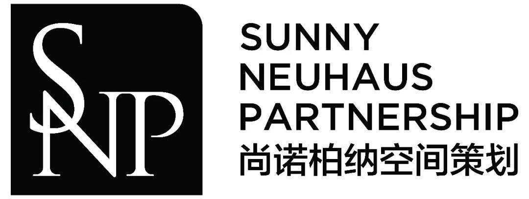 尚诺柏纳空间策划联合事务所（SNP） 成立于2008 年，以“源自生活·追求卓越”为设计理念，一直专注为房地产及其衍生产业链提供专业设计服务。经过10 年蜕变，SNP 已发展成为一个拥有250 余名员工的专业企业体系，技术领域募集超过200 多位来自室内设计、精品建筑设计、精品酒店设计、陈设艺术等领域专业技术人才。集团为全面完善管理架构，对联合体企业实行战略型管理, 竭诚提供空间策划、设计顾问、品牌策划服务。
