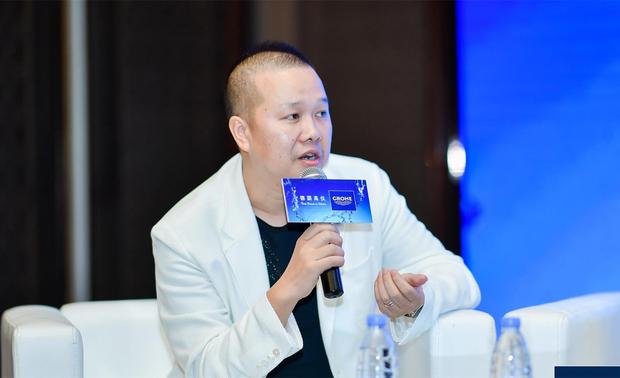 想像力比知识更重要，因为知识是有限的，而想像力概括着世界上的一切，推动着进步，并且是知识进步的源泉。御墅国际将紧跟时代步伐，创新空间美学，引领生活方式，带给客户更加健康舒适的品质生活，继续为客户传承家族文化。