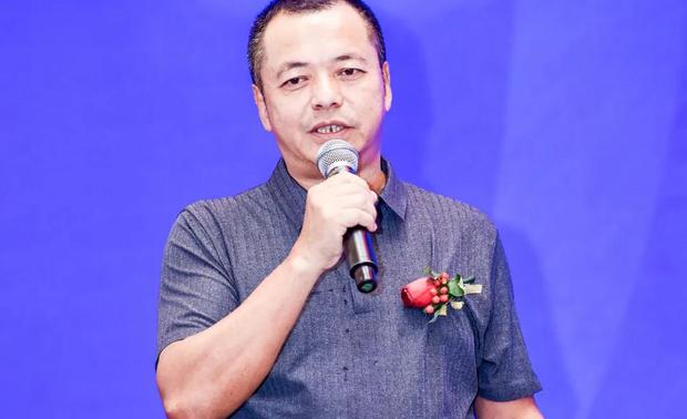 戴志宏
以利亚·舒适家
总经理
以利亚是一家汇集国际高端品牌设备的代理商,以利亚围绕着人类赖以生存的最基本条件:水、空气、环境清洁三大核心要素,是环保、低碳、健康、高品质生活的引领者。
以利亚东芝空调馆的开业将为厦门消费者带来福音,作为专业的空调研发制造企业,东芝空调以舒适性、全变频、高效环保冷媒、节能型等优势受到了消费者的喜爱。