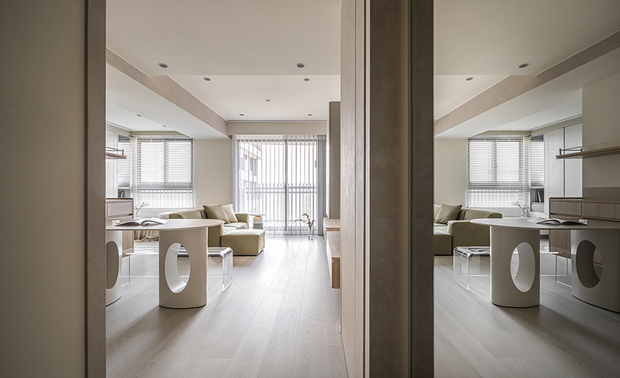 （图）达誉设计作品《浮光舞域》

下一步：让设计自然走到该去的位置

谈到未来，对话中传来的语气没有急躁，只有笃定。「我希望能带着属于达誉的精神色彩，走进更多人的家，也走进每一个人心中真正渴望的所在。」对达誉而言，设计是一种对生活的想像及投射，她期许未来能在更多不同型态、不同尺度的场域中发挥所长，始终让设计以「人」本身为核心，回到日常的情感节奏。「当一个空间不再只是被使用，而是被嚮往、被期待，那样的作品才会真正留下来。」
