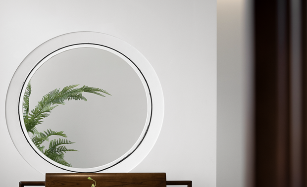 办公楼还设置了宴会包厢，满足企业的重要接待及庆祝活动。整体设计简约高级，摒弃过于繁琐的装饰，以不同材质的交叠体现空间的层次及艺术感。