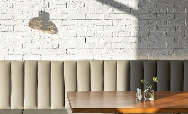 | 绿色生活，低碳未来

选用环保材料、节能灯具等低碳环保产品，减少对环境的影响同时，倡导绿色消费理念鼓励人们选择健康、环保的生活方式在这里，绿色不仅是一种装饰元素，更是一种生活态度的体现让我们共同为美好的未来而努力。