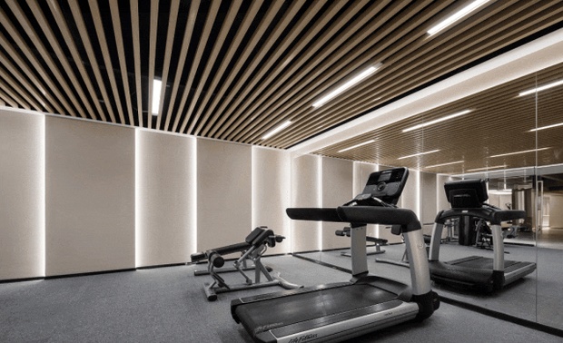 | 智慧启航 承载着共同梦想

桌椅整齐有序，营造出和谐的氛围
每一次的思辩，每一次的交流
都是对未来的憧憬
与智者同行，与高人为伍
