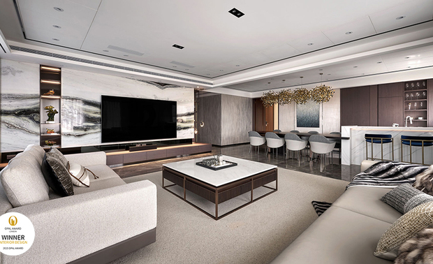 ▲客厅牆面以浅色为主，佐搭大面积落地窗，打造开阔明亮空间感，电视牆深色陈列柜前垂坠半弧月形吊灯，圆润线条与整体风格相协调，中央摆放深色底部、白色桌面茶几，周围环绕灰白双色沙发，色调平衡，体现设计的一致性。
