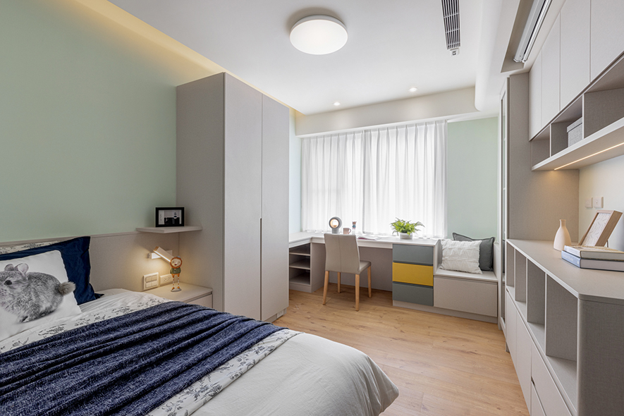 （图）艾美幸福作品《清煦》

许捷甯总监结合兽医专业背景与空间设计美学，融合对生命的深度关怀，正为台湾的智慧照护产业书写崭新篇章。从动物老化的细腻观察，延伸至银髮族的智能服务构想，她以设计的专业温暖每一个需要被关爱的生命，为即将步入超高龄时代的台湾社会，点燃充满创新智慧与人文温度的希望之光！

欲见更多艾美幸福设计作品，请至：
https://www.openworld.tv/designer/in/aid/4761.html#pageStart

许捷甯
艾美幸福设计 设计总监
地址：新北市林口区文化一路一段250号7楼
电话：+886-2-2600-2836
信箱：amystudiogloria@gmail.com
网站：http://www.amy-deco.com.tw/

OPEN Design动能开启传媒：https://www.openworld.tv/