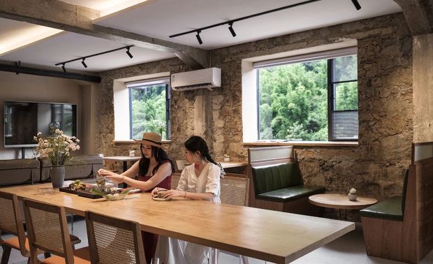 短暂的离开城市喧嚣，寻一处，白日可乘凉风，品青茗。