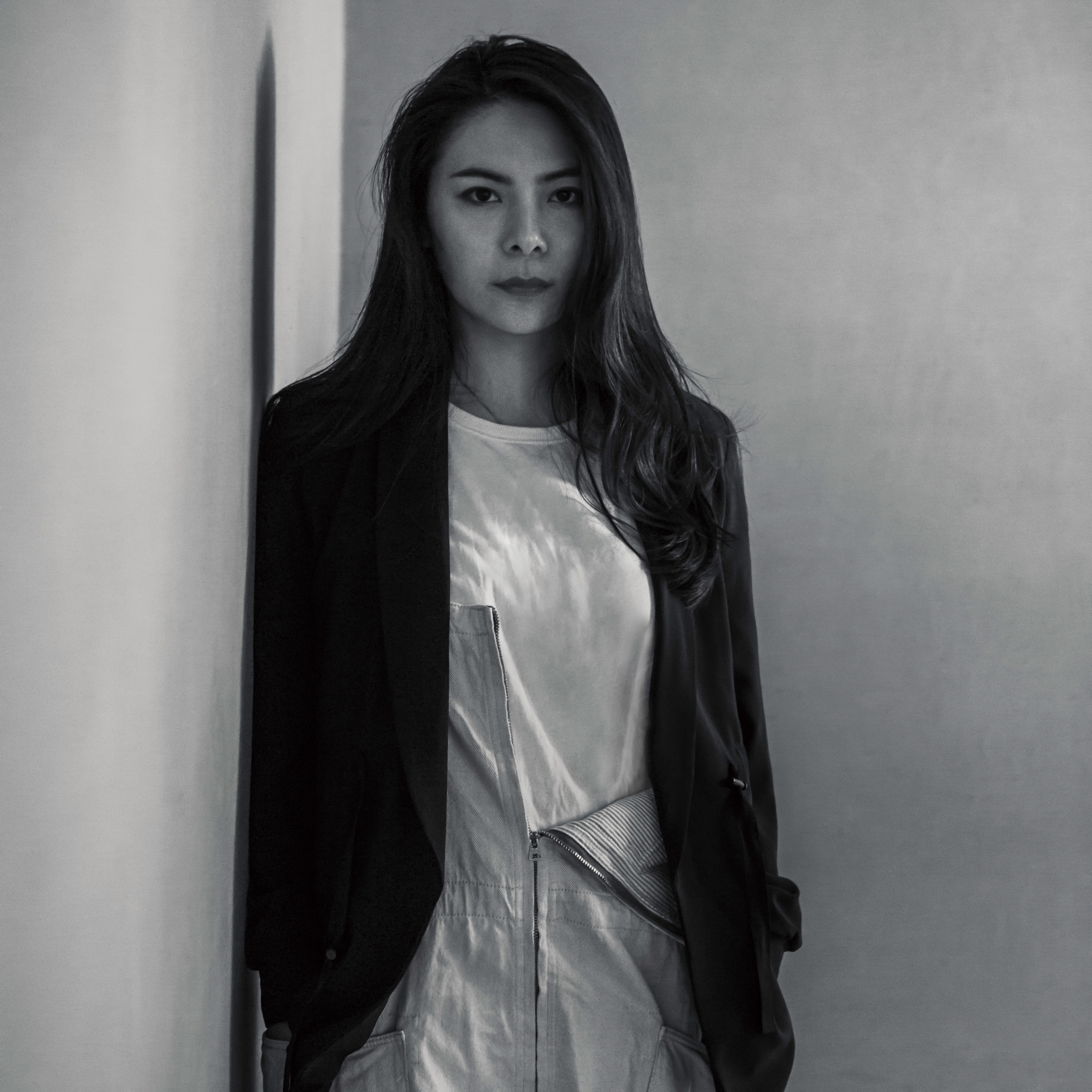 李佳