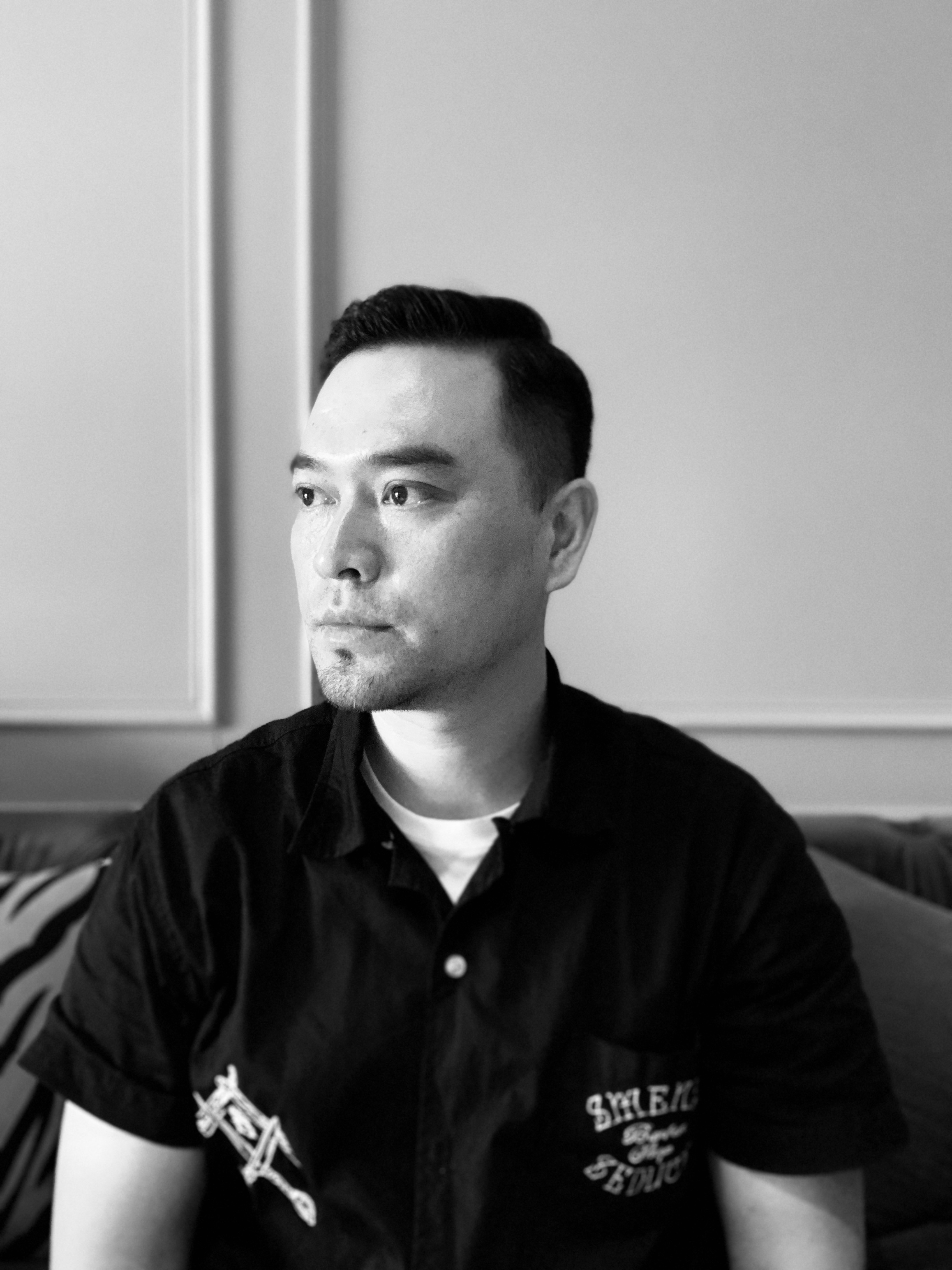 邓浩男