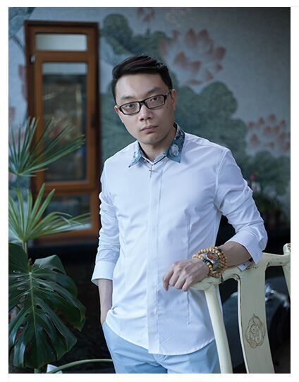 顾经纬