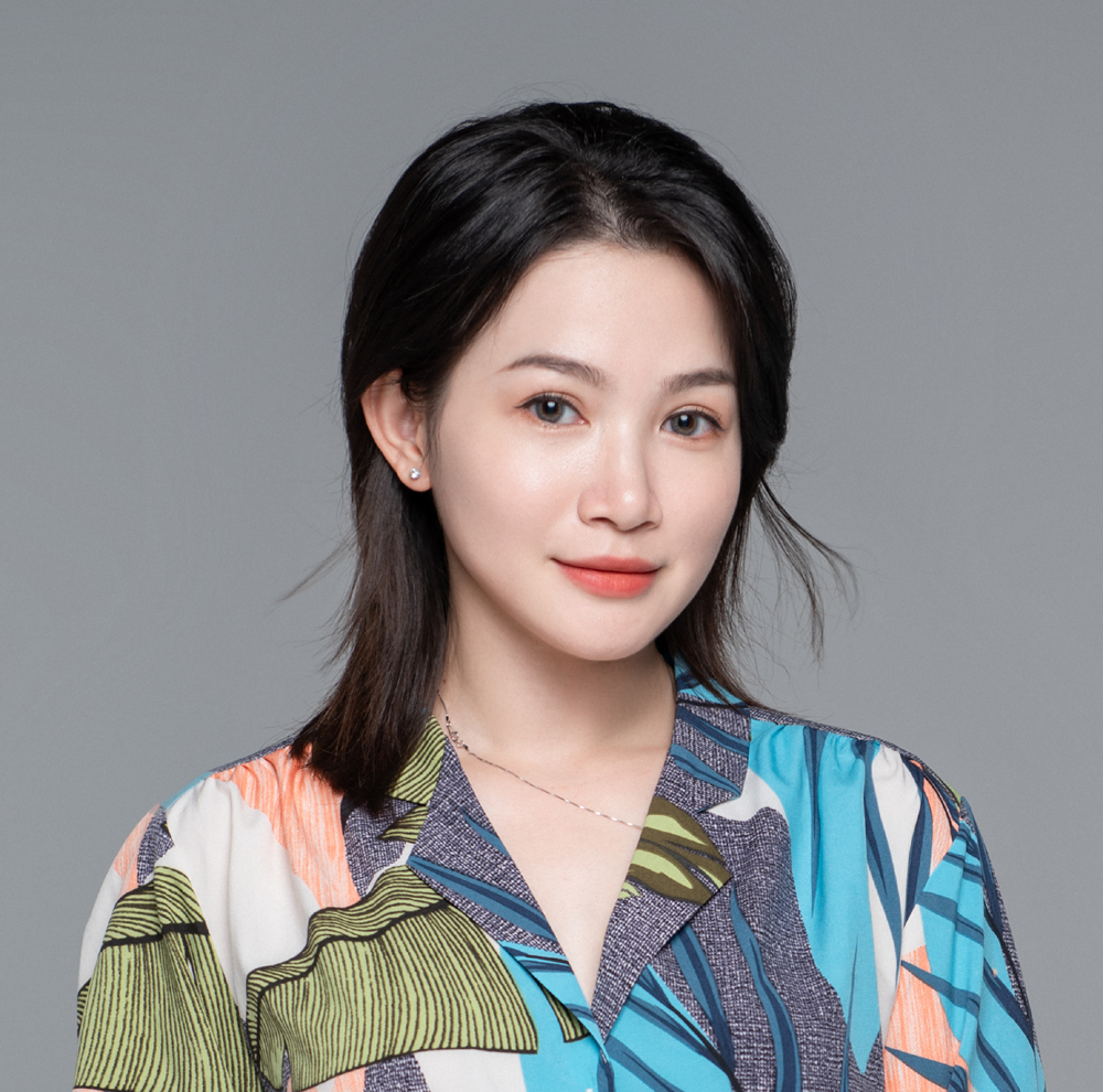 陈丽 