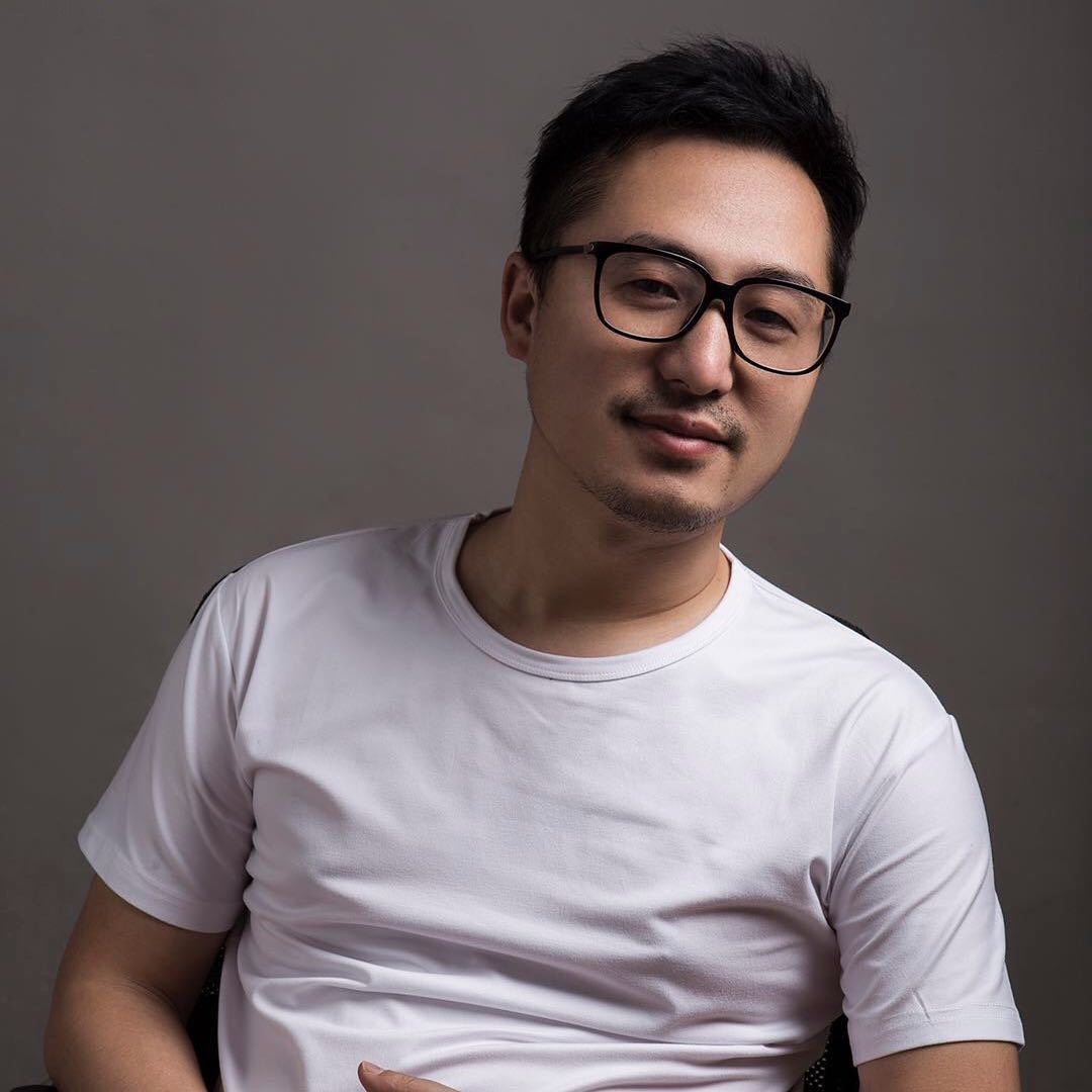 严少呈
