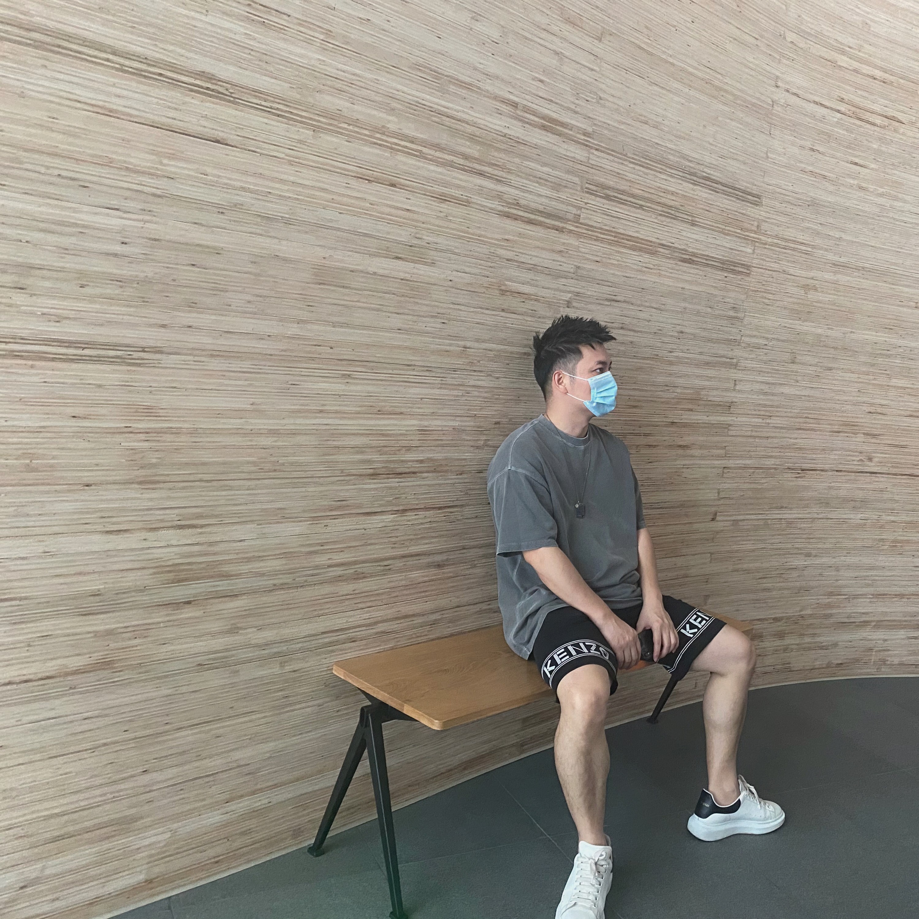 李子辉